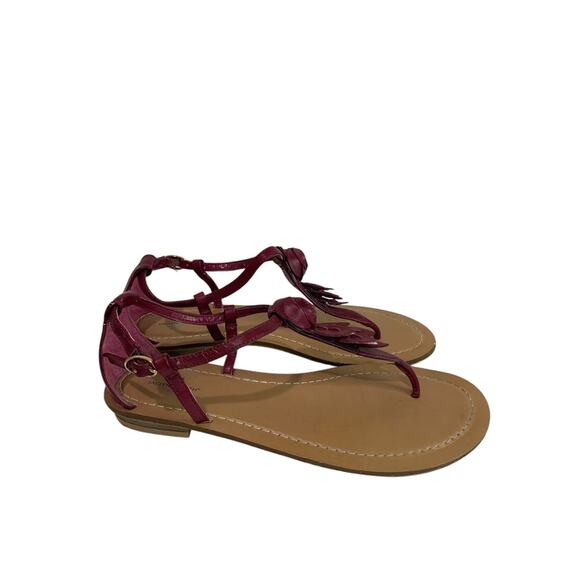 Size 8 Jaclyn Smith Womens Flat Sandals Rosette Belle Raspberry Color - Picture 3 of 9